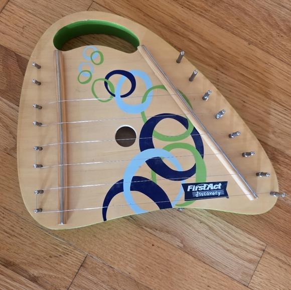 First Act Discovery Harp - Picture 1 of 1